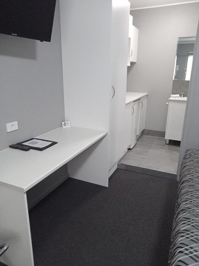 Solomon Inn Motel Figtree Wollongong Bagian luar foto