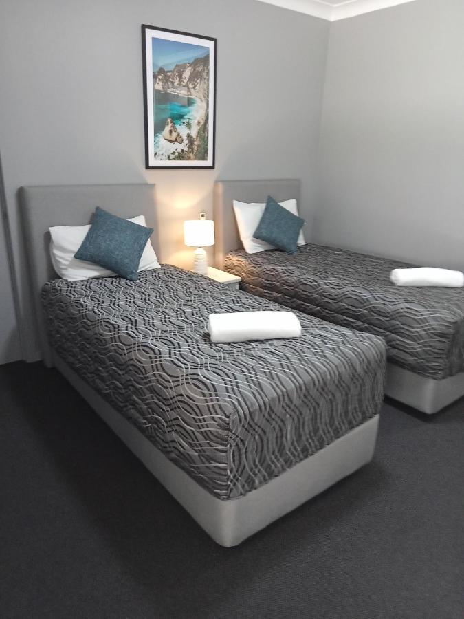 Solomon Inn Motel Figtree Wollongong Bagian luar foto
