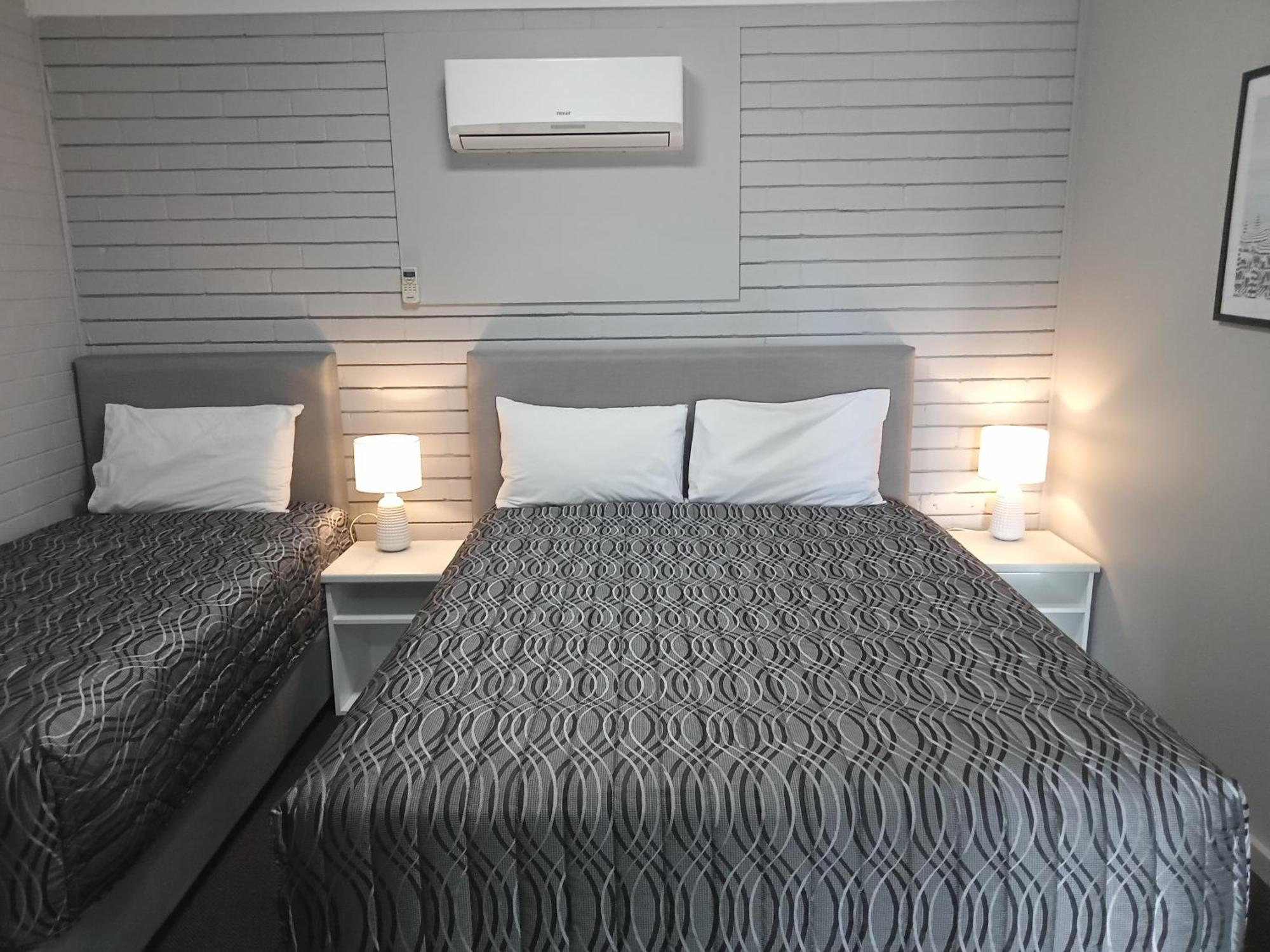 Solomon Inn Motel Figtree Wollongong Bagian luar foto