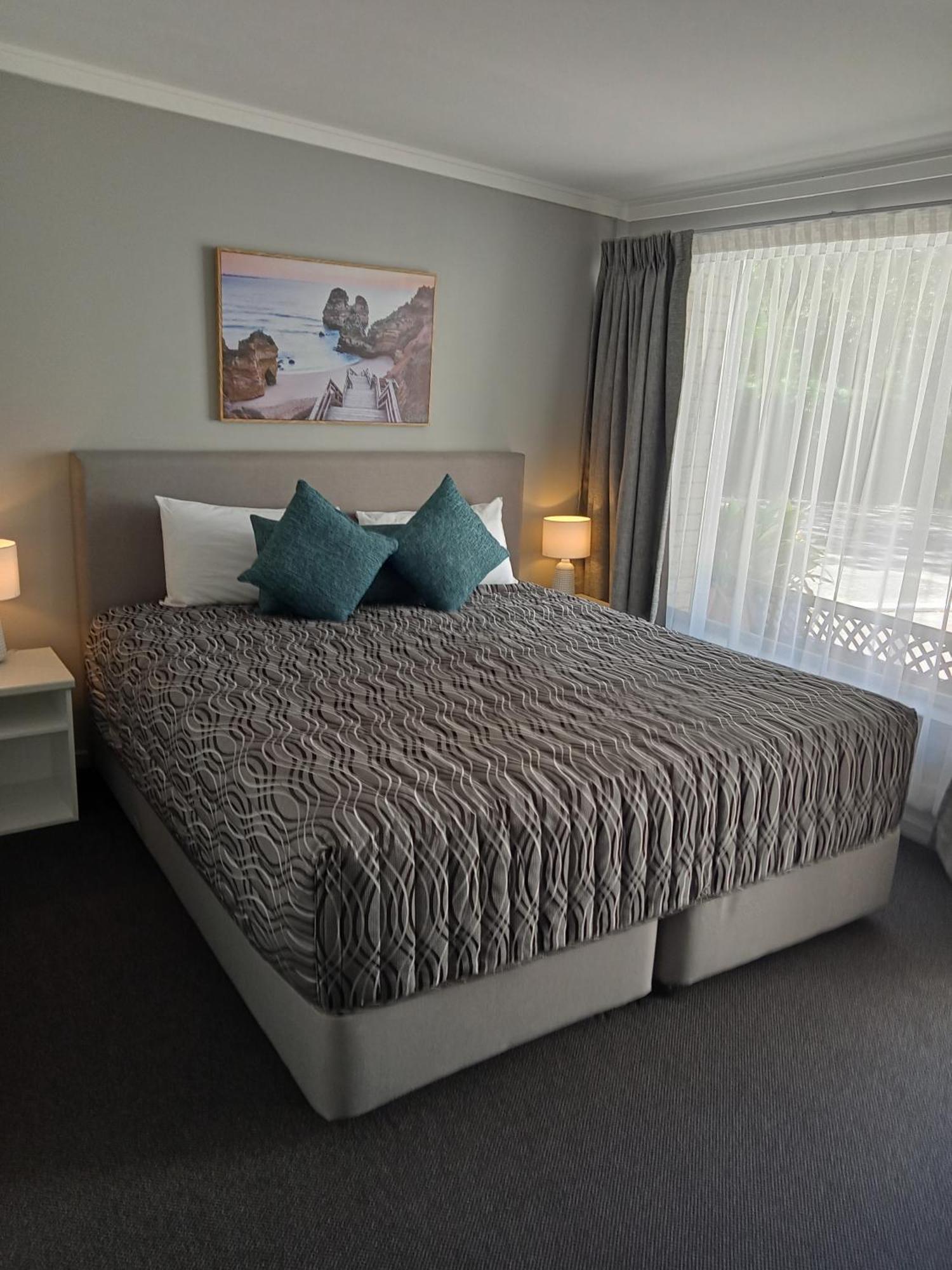 Solomon Inn Motel Figtree Wollongong Bagian luar foto