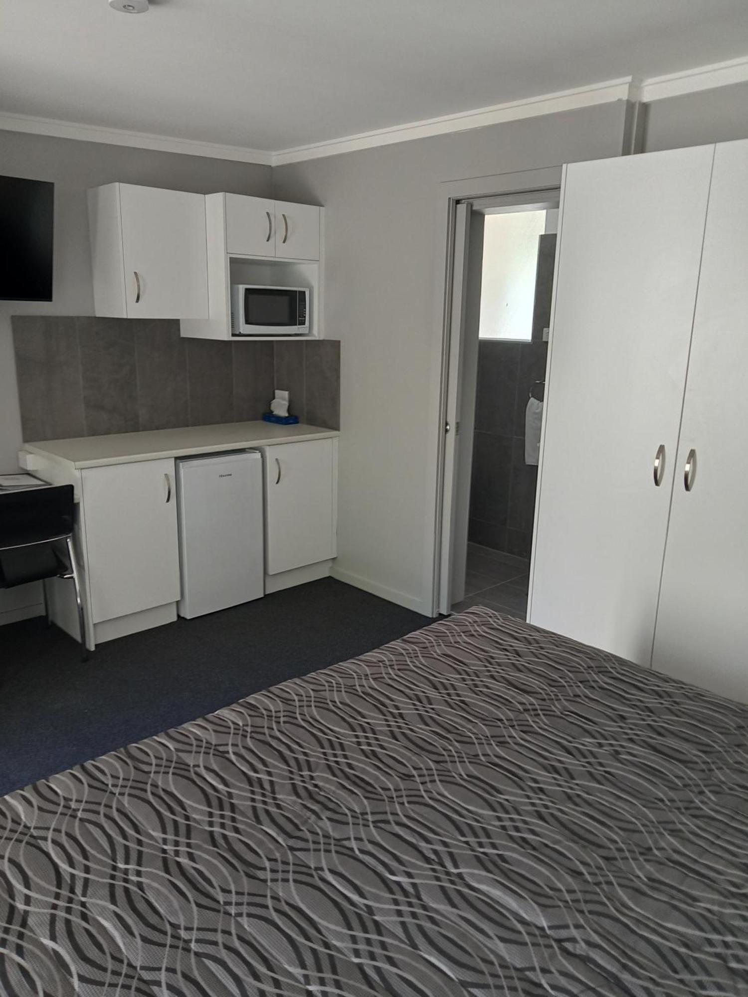 Solomon Inn Motel Figtree Wollongong Bagian luar foto