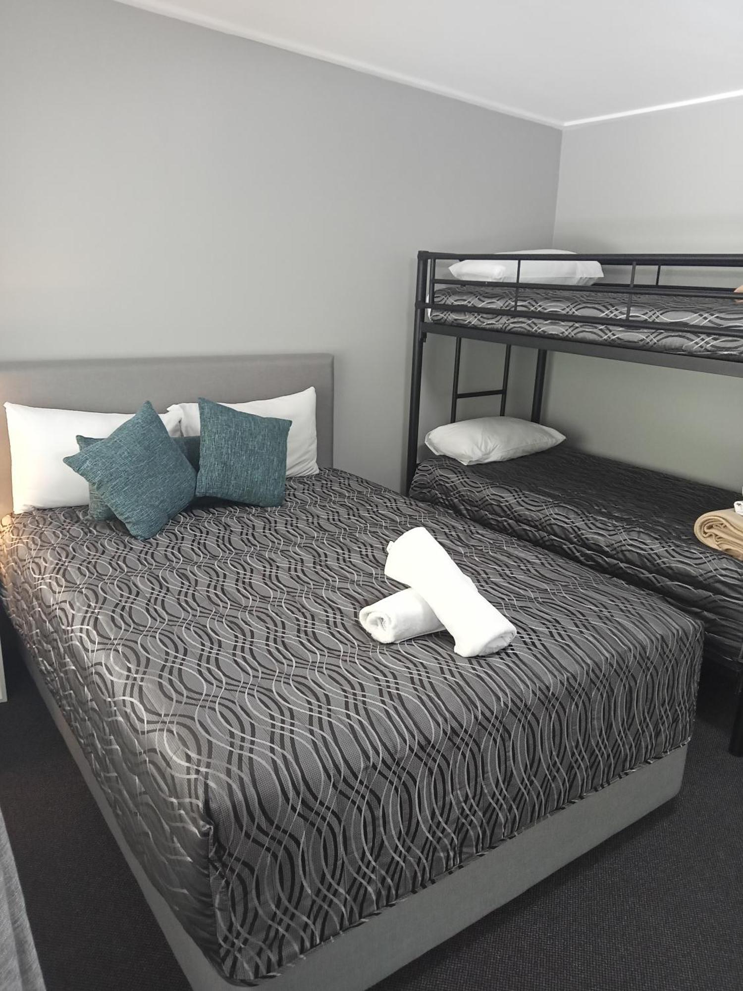 Solomon Inn Motel Figtree Wollongong Bagian luar foto