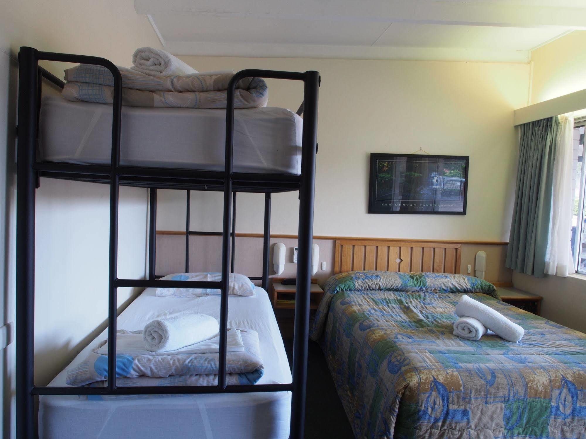 Solomon Inn Motel Figtree Wollongong Bagian luar foto