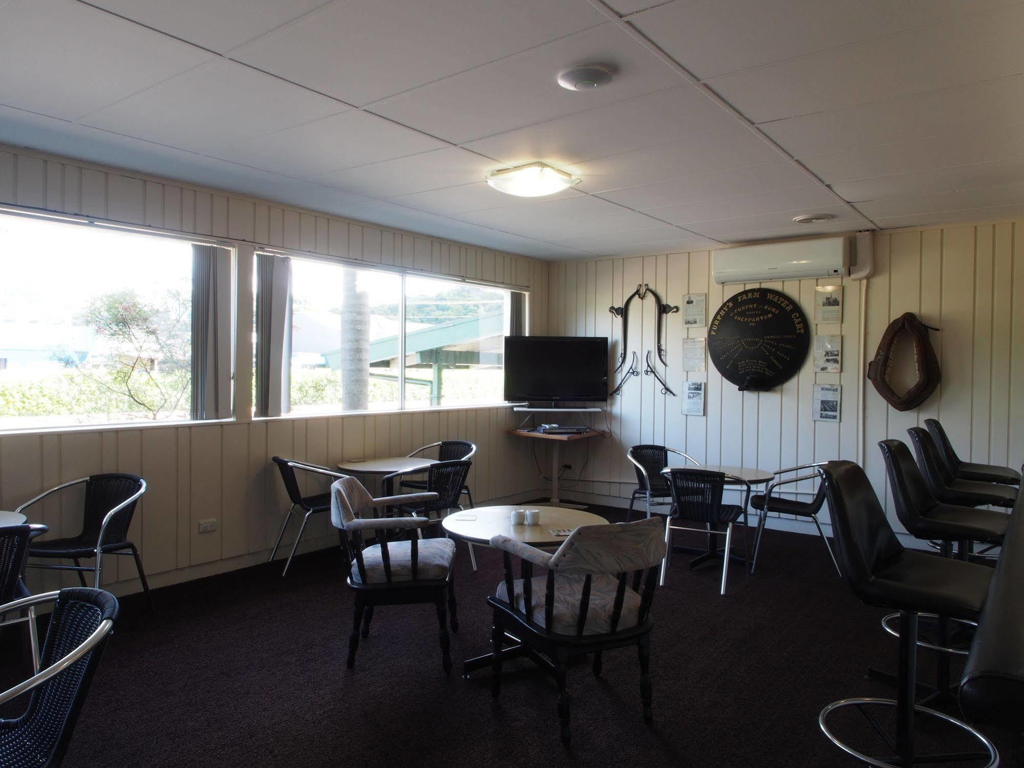 Solomon Inn Motel Figtree Wollongong Bagian luar foto